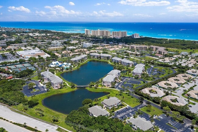 Building Photo - 353 S US Hwy 1