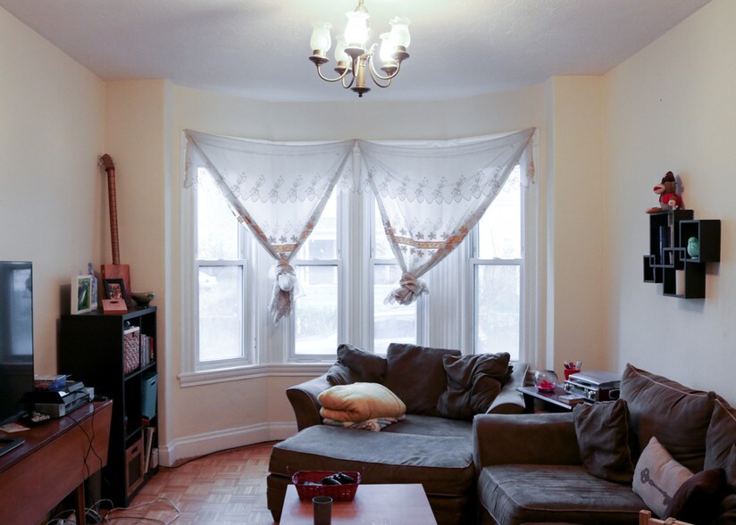 Building Photo - 23 Union Ave