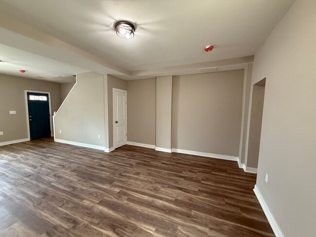 Building Photo - Renovated 2BR Home with Finished Basement ...