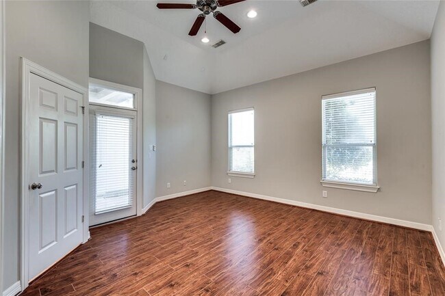 Building Photo - 1406 Baldwin Square Ln