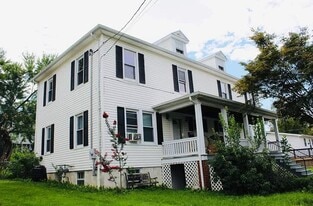 Building Photo - 28 N Willow St