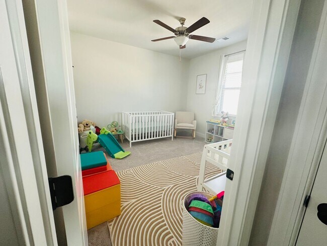 Building Photo - 603 Skye Ct