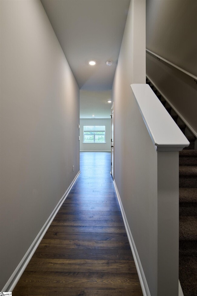 Building Photo - 753 Embark Cir