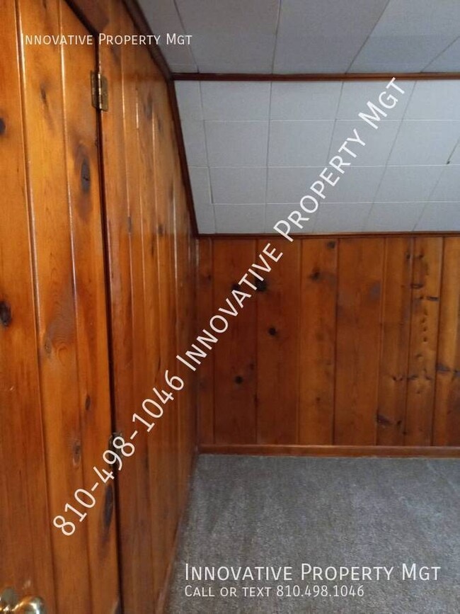 Building Photo - 2106 E Bristol Rd