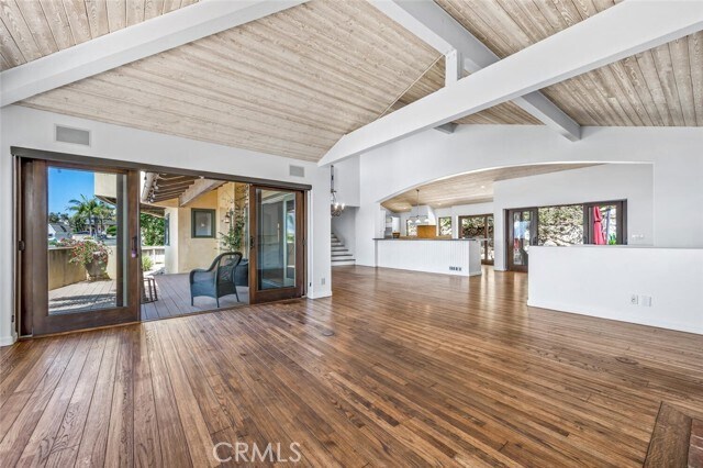 Building Photo - 1020 Skyline Dr