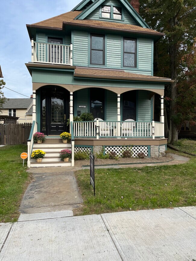 Primary Photo - 5510 Franklin Blvd