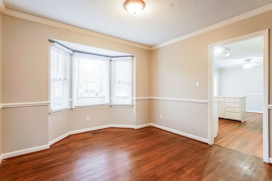 Building Photo - 4400 Birmingham Way