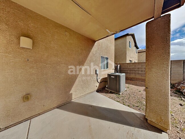 Building Photo - 1990 E Vera Cruz Vis