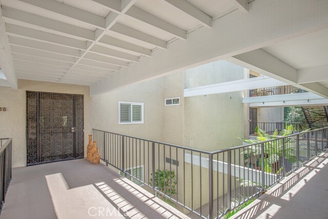Building Photo - 5510 Paseo Del Lago W