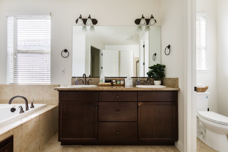 Building Photo - 1715 East Autumn Sage Avenue