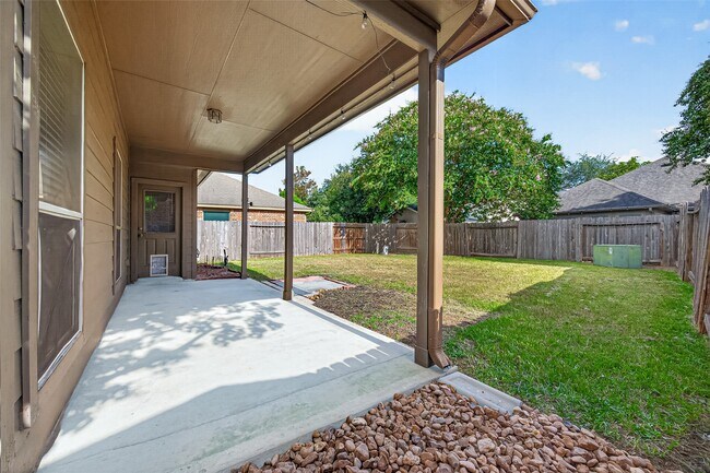 Building Photo - 2110 Castle Gardens Ln