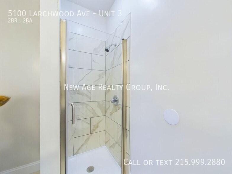 Building Photo - 5100 Larchwood Ave