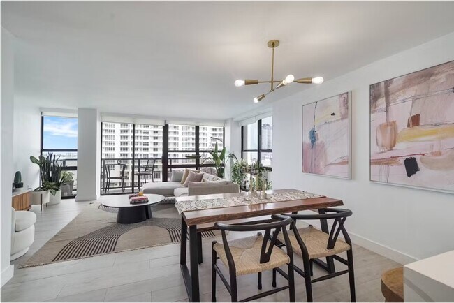 Dining room - 600 NE 36th St