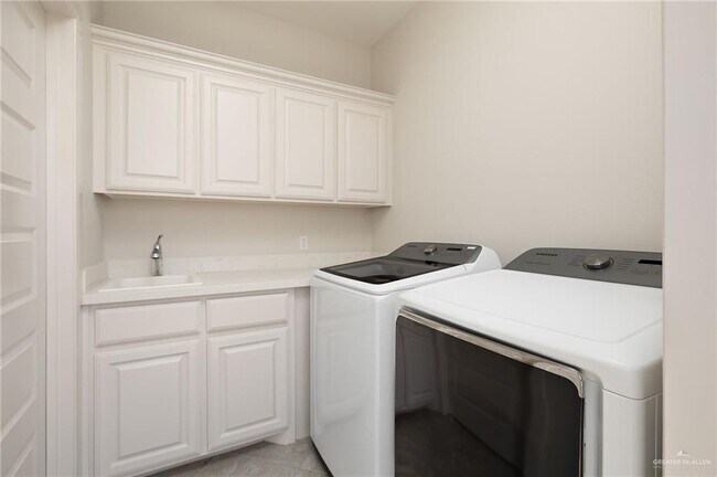 Building Photo - 14505 Limestone Way