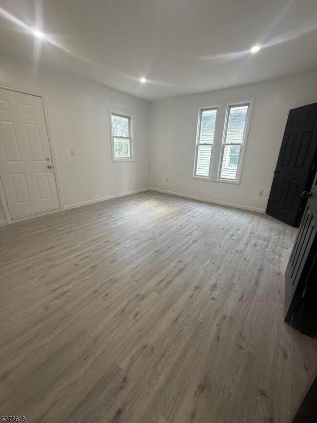 Building Photo - 15 Winthrop Terrace