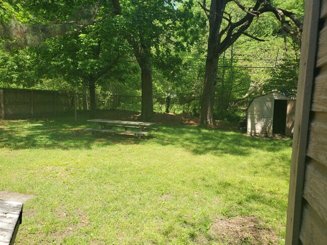 Building Photo - 5000 Princeton Rd