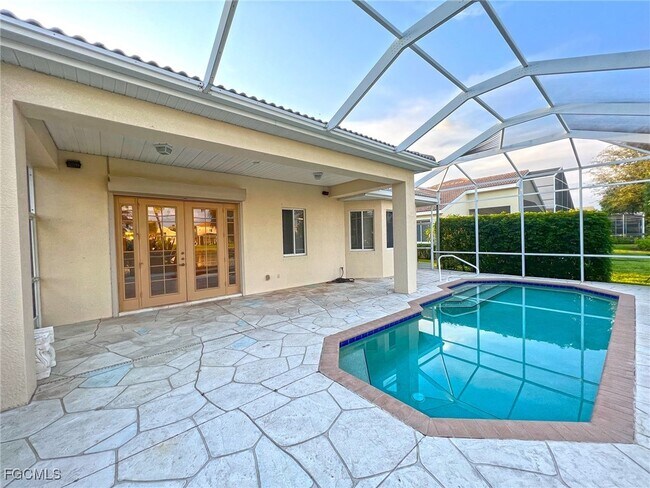 Building Photo - 15459 Laguna Hills Dr