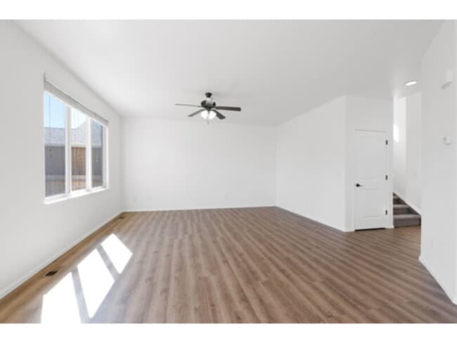 Building Photo - Stunning 2 story home in Painted Sky