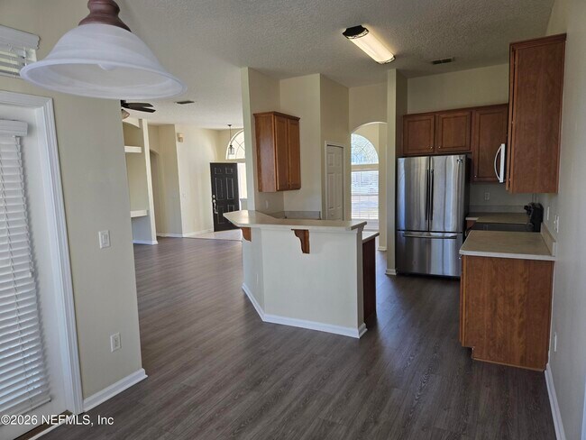 Building Photo - 1928 W Willow Branch Ln