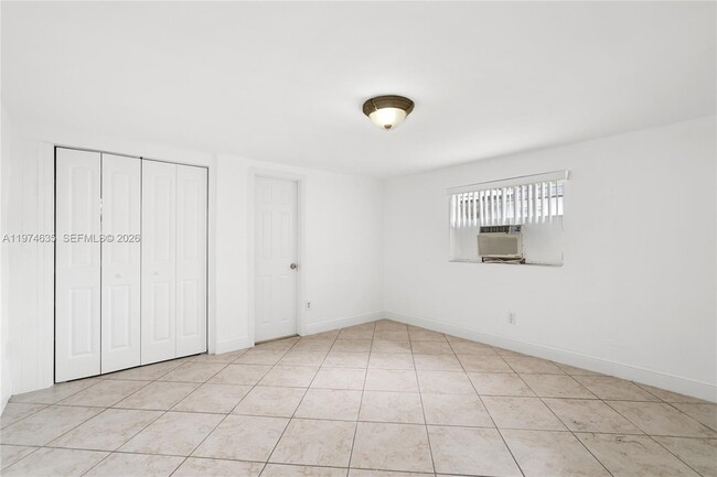 Building Photo - 1381 W 63rd St