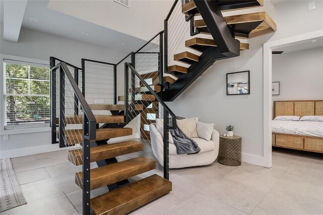 Building Photo - 1111 W Annie St