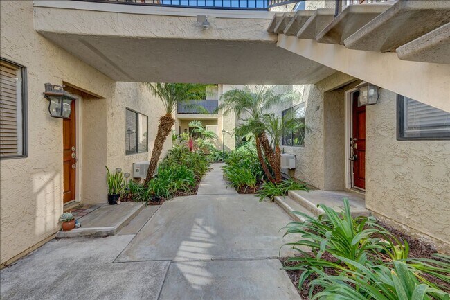 Building Photo - 10170 Camino Ruiz