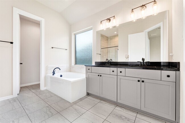 Building Photo - 29434 Cherry Vine Rd