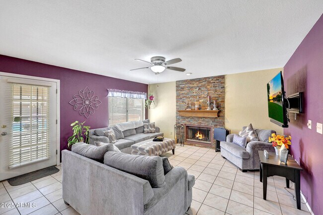 Building Photo - 15237 N 61st Dr