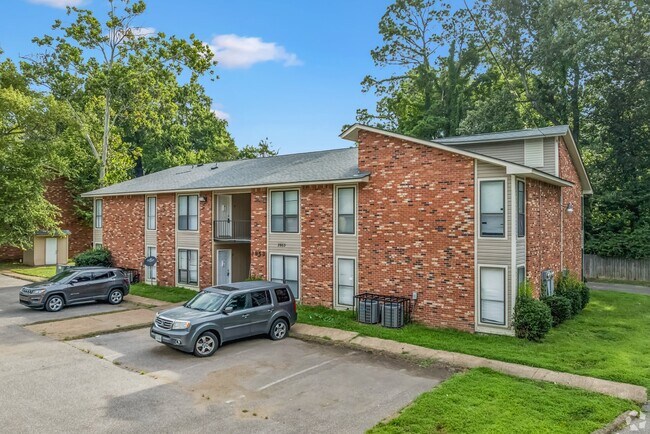 Building Photo - 3945 Macon Rd