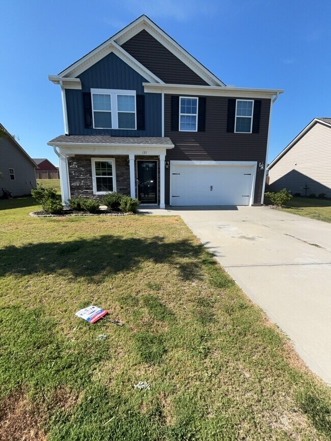 Primary Photo - 5 Bedrooms 3 Bathrooms