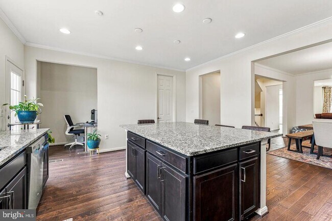 Building Photo - 21521 Willow Breeze Sq