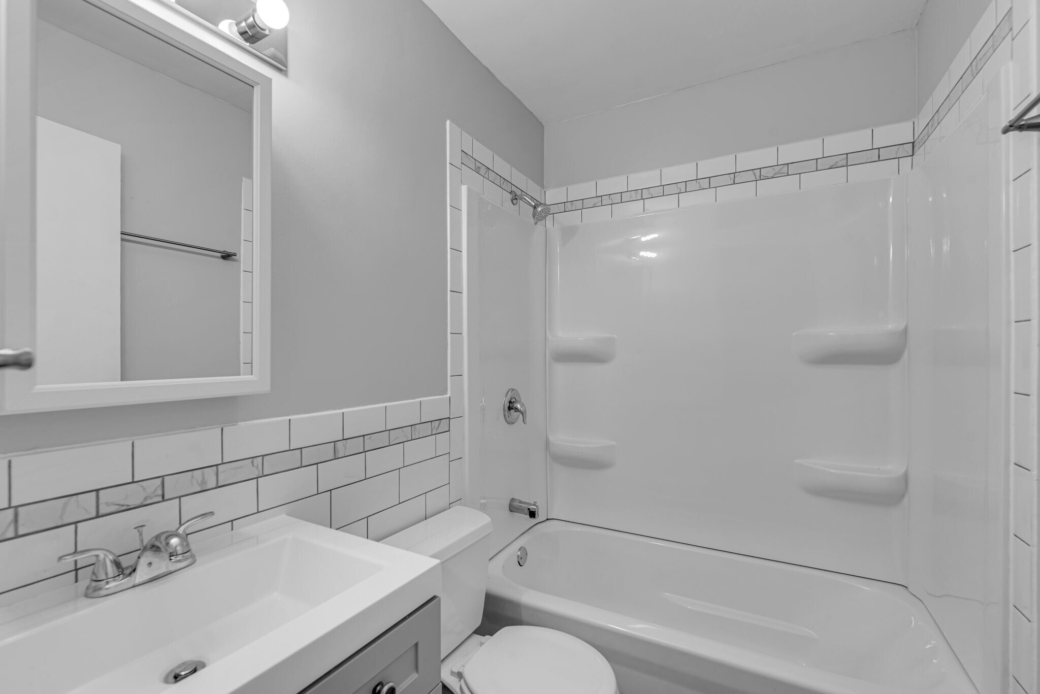 Bathroom - 9440 Kathlyn Dr