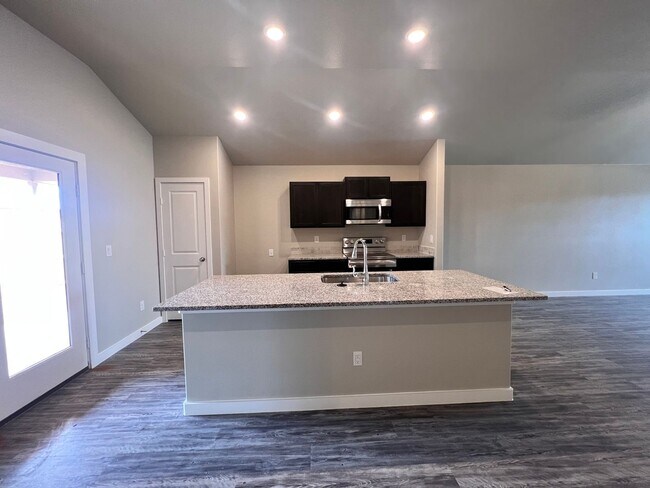 Building Photo - New Construction in Harvest