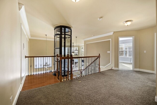 Building Photo - 408 N White Deer Trail