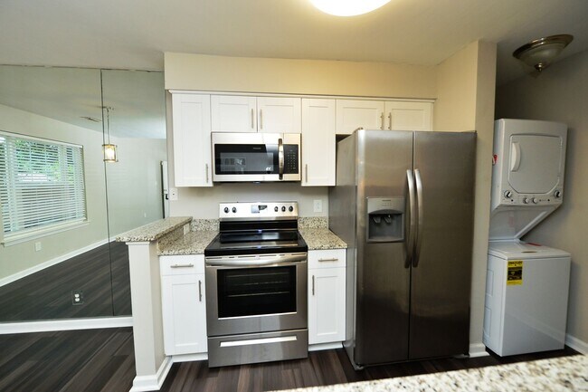 Building Photo - 1st month Free!  Community Clubhouse, exer...