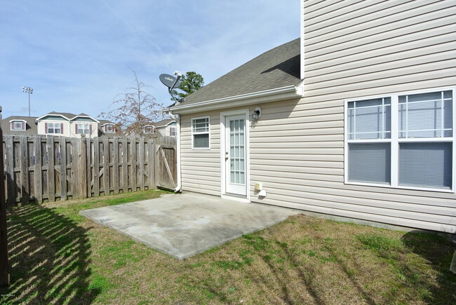 Building Photo - 4031 Arbor Green Way