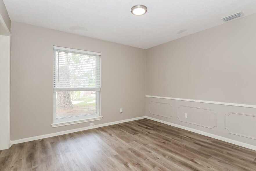 Building Photo - 17930 Cypress Spring Dr