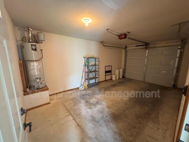 Building Photo - 1709 S 11th St