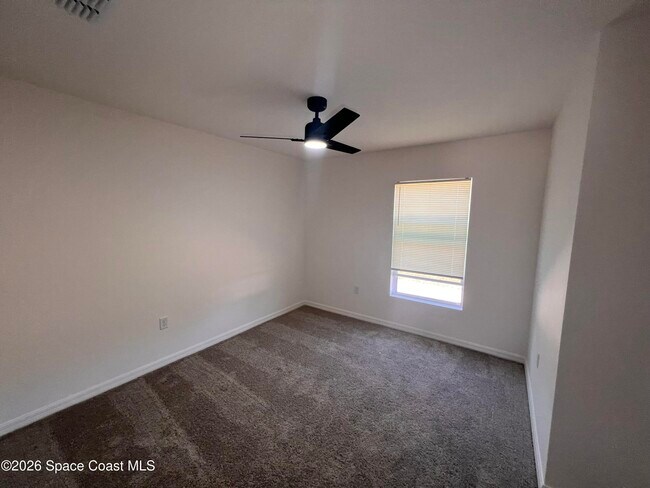 Building Photo - 1141 Palo Alto St SE