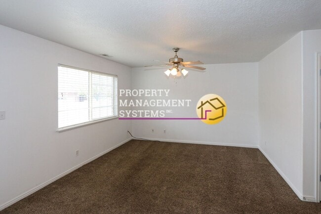 Building Photo - 10505