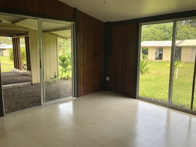 Building Photo - 15-2028-2028 15th Ave