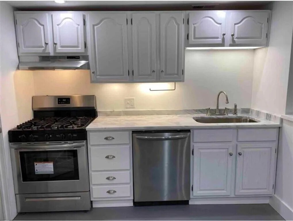 Building Photo - 1566 N Morningside Dr NE