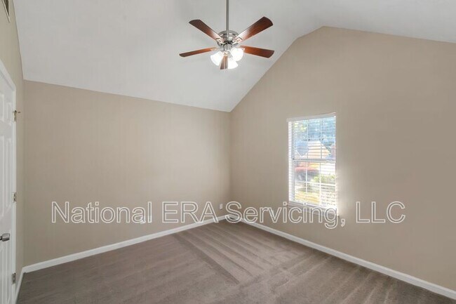 Building Photo - 123 Willow Springs Ln