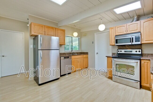 Building Photo - 3974 Duncan Pl