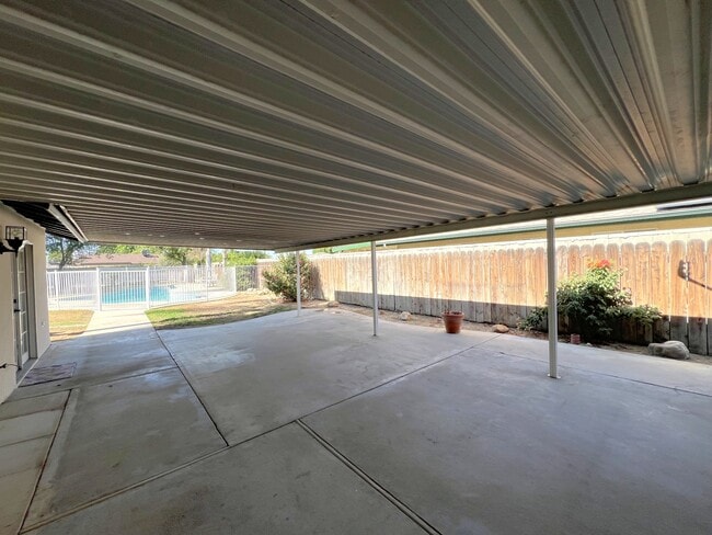Building Photo - 7415 Hooper Ave