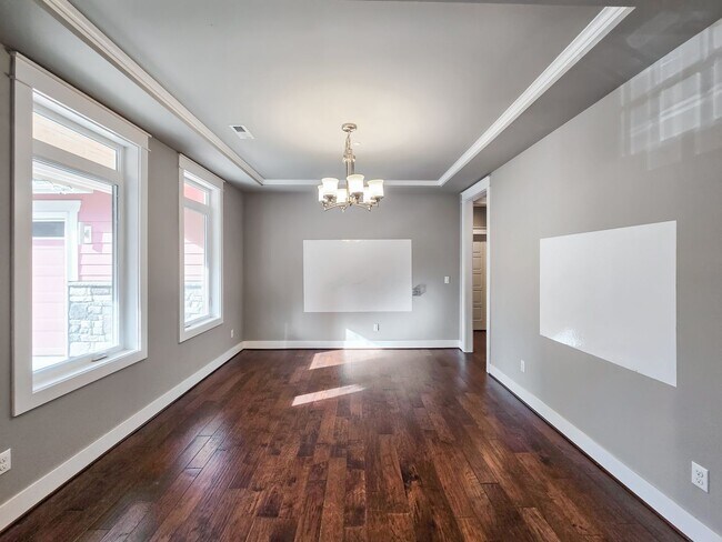 Building Photo - Modern 5-Bedroom Kirkland Home with Solar ...
