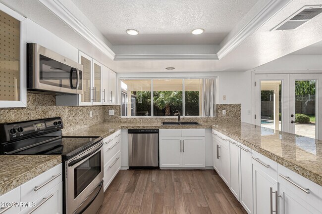 Building Photo - 14034 N 60th St