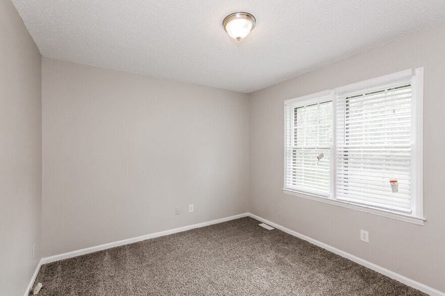 Building Photo - 8400 Tifton Rd