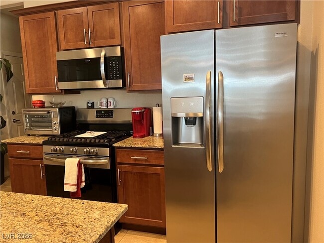 Building Photo - 2741 Crystal Blue St