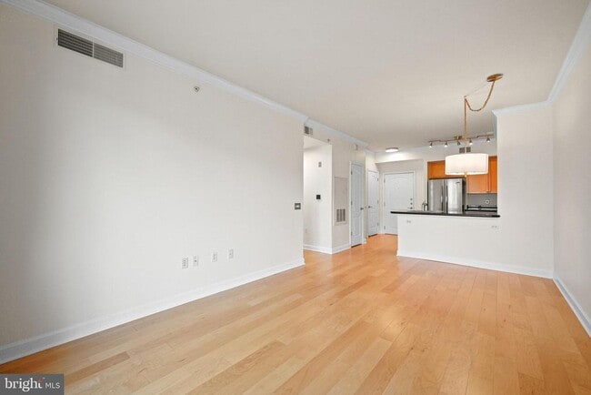 Building Photo - 1441 Rhode Island Ave NW